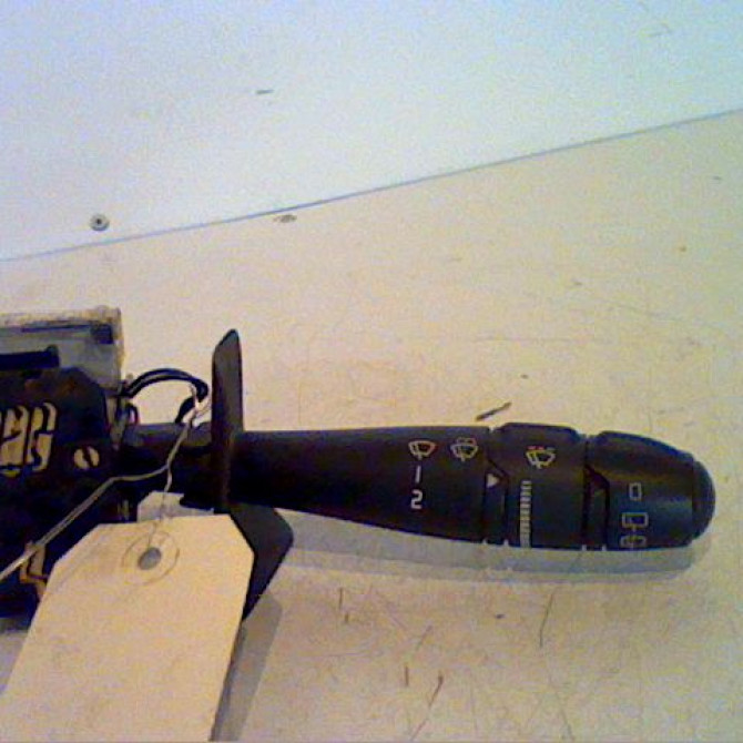 Commande essuie glace occasion RENAULT SCENIC I Phase 2 08-1999->06-2003 1.9dCi Pack Clim 7701047262 2