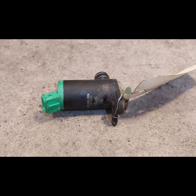 Pompe lave-glace avant occasion PEUGEOT 206 Phase 1 09-1998->03-2009 1.9 D 643460 1