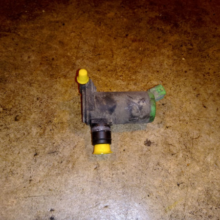 Pompe lave-glace avant occasion PEUGEOT 306 Phase 2 04-1997->03-2002 2.0 HDI 643460