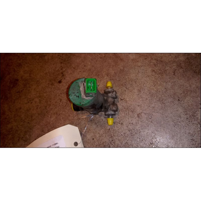 Pompe lave-glace avant occasion PEUGEOT 406 Phase 2 BREAK 04-1999->04-2004 643460 2