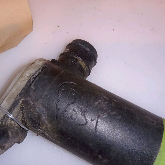 Pompe lave-glace avant occasion PEUGEOT 106 Phase 2 04-1996->09-2003 1.0i 643460 4