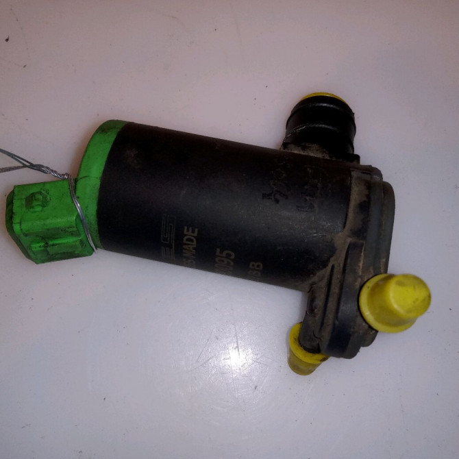 Pompe lave-glace avant occasion PEUGEOT 206 + Phase 1 03-2009->05-2013 1.1i 60ch 643460 2