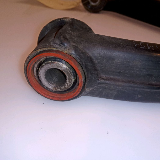 Triangle sup avg occasion FERRARI 146 Phase 1 04-1995->04-1999 3.5i V8 380ch 3