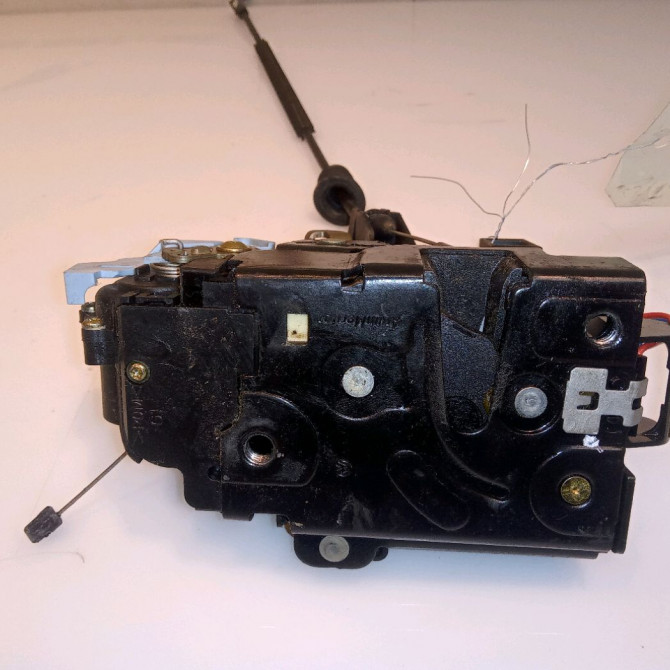 Serrure porte avg occasion SKODA OCTAVIA II Phase 1 06-2004->10-2008 1.9 TDI 105ch 3D1837015AB 1