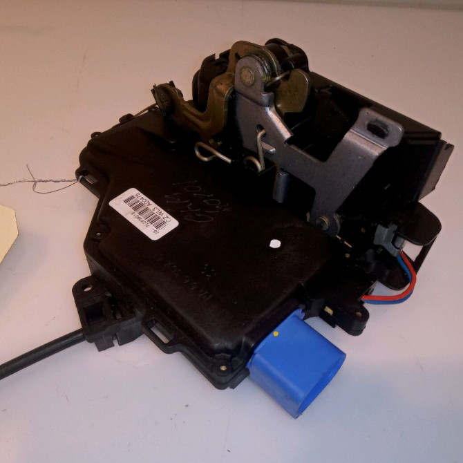 Serrure porte arg occasion SKODA OCTAVIA II Phase 1 06-2004->10-2008 1.9 TDI 105ch 7L0839015D 2