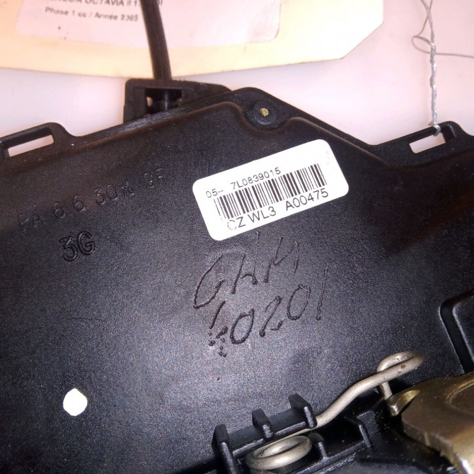 Serrure porte arg occasion SKODA OCTAVIA II Phase 1 06-2004->10-2008 1.9 TDI 105ch 7L0839015D 3