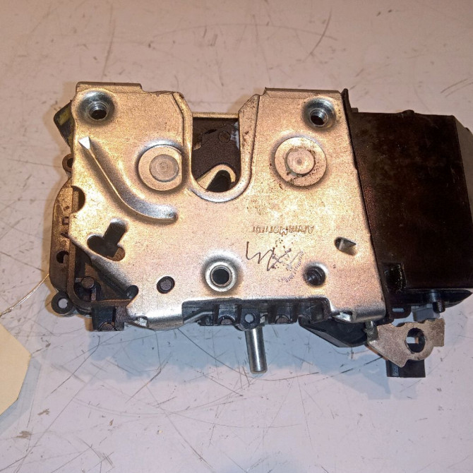 Serrure porte avd occasion CITROEN XSARA PICASSO Phase 2 02-2004->12-2010 1.6 HDI 110ch 9136J3 1