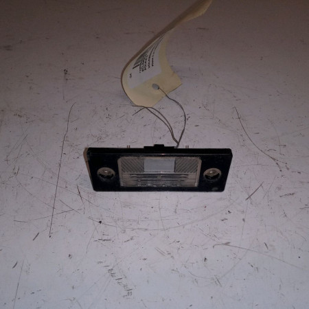 Eclaireur plaque de police d occasion VOLKSWAGEN TIGUAN I TIGUAN I Phase 2 2011-04-01->2016-12-31 2.0 TDI 140ch 1J5943021D