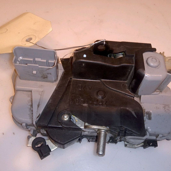 Serrure porte avd occasion CITROEN XSARA PICASSO Phase 2 02-2004->12-2010 1.6 HDI 92 ch 9136J3 3