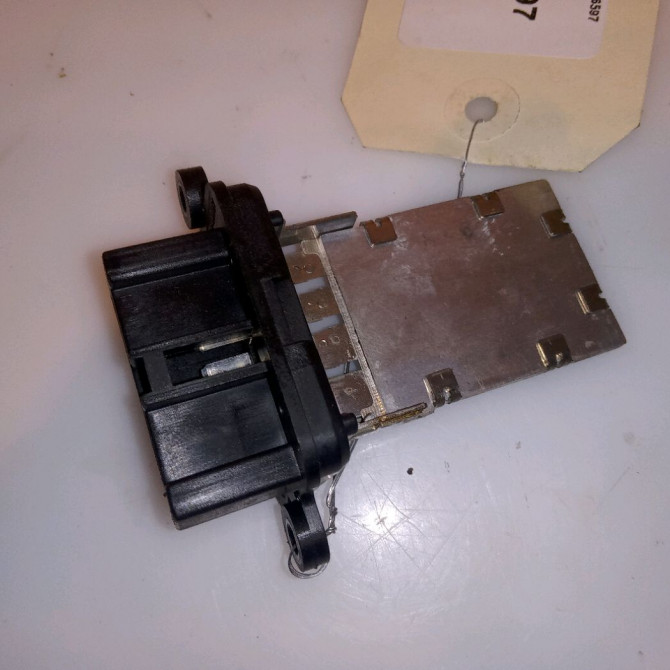 Resistance de chauffage occasion FIAT PANDA III Phase 1 01-2012->... 1.2i 69ch 46723713 1