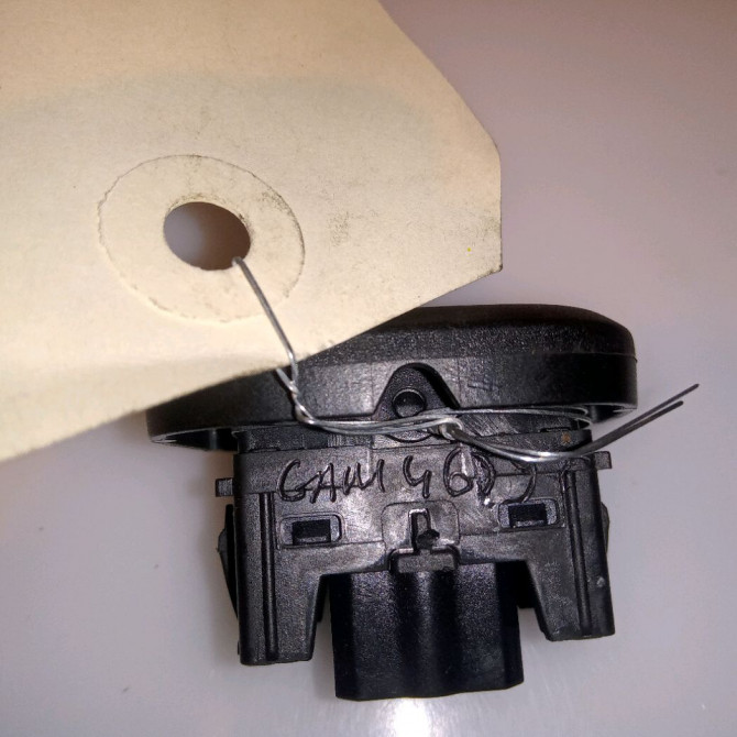 Commande lève-glace porte avant gauche occasion FIAT PANDA III Phase 1 01-2012->... 1.2i 69ch 735536759 4