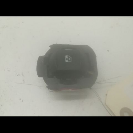 Commande lève-glace porte avant droite occasion RENAULT VELSATIS Phase 1 01-2002->04-2005 3.0 DCI V6 177ch