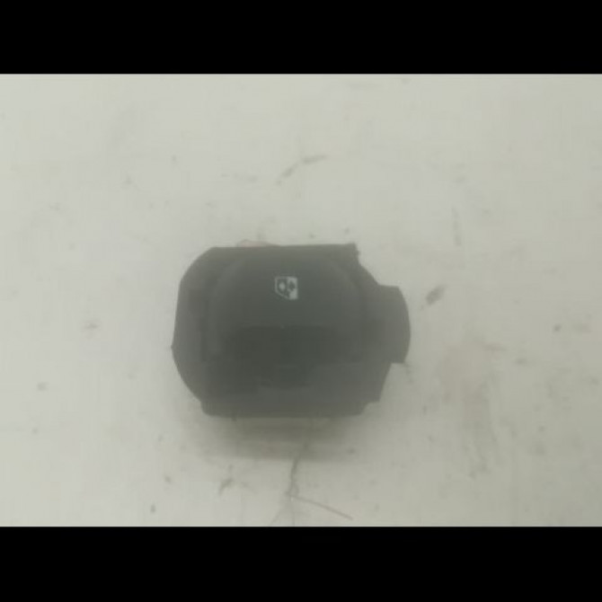 Commande leve-glace porte arrière droite occasion RENAULT VELSATIS Phase 1 01-2002->04-2005 3.0 DCI V6 177ch 8200114209 1