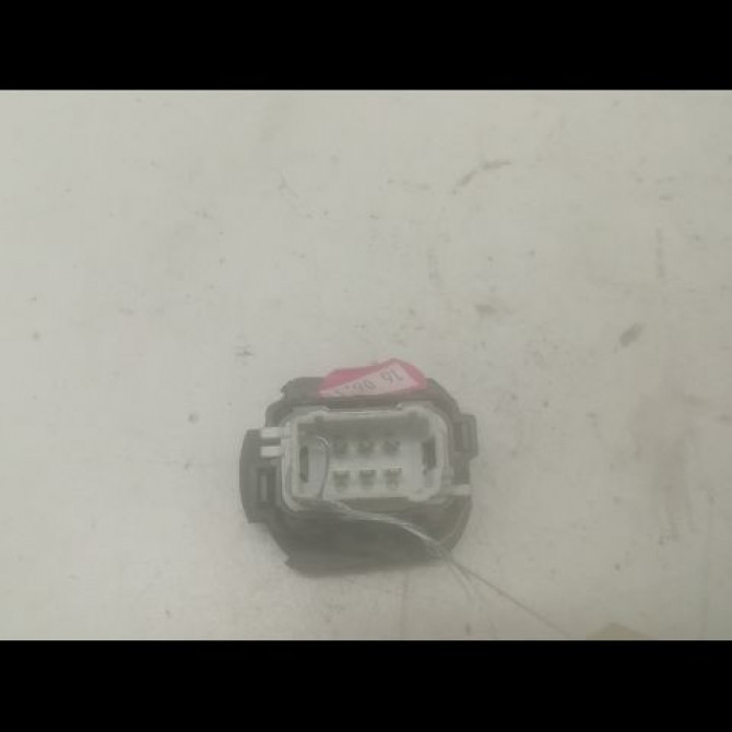 Commande leve-glace porte arrière droite occasion RENAULT VELSATIS Phase 1 01-2002->04-2005 3.0 DCI V6 177ch 8200114209 2