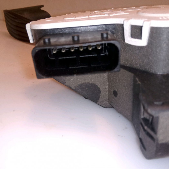 Potentiometre accelerateur occasion FIAT PANDA III Phase 1 01-2012->... 1.2i 69ch 3