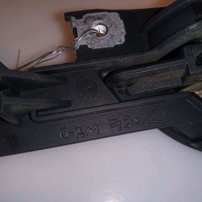 Poignee int porte arg occasion VOLKSWAGEN GOLF V Phase 1 11-2003->10-2008 1.9 TDI 105ch 1K5837113UTF 3