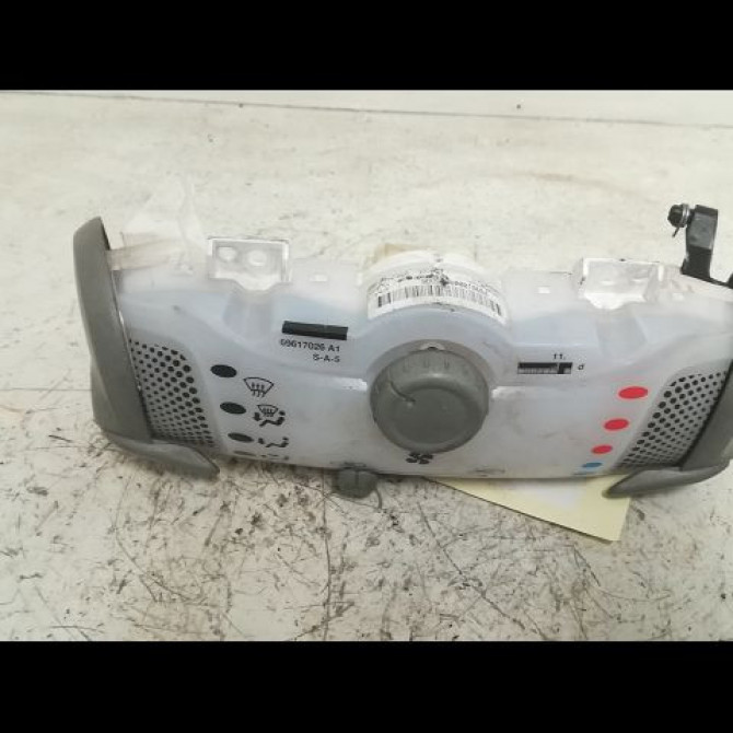 Commande de chauffage occasion PEUGEOT 107 Phase 2 01-2009->01-2012 1.4 HDI 54ch 1