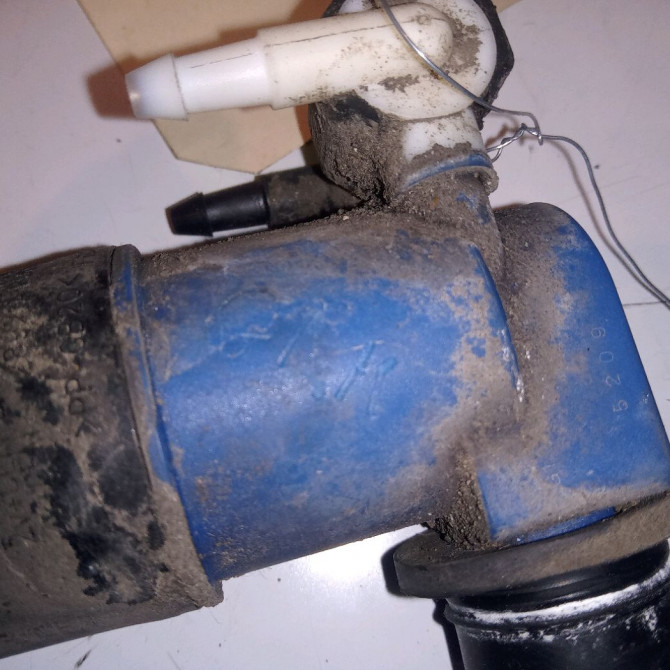 Pompe lave-glace avant occasion RENAULT TWINGO II Phase 1 06-2007->11-2011 1.2i 16v 75ch 8200194414 3