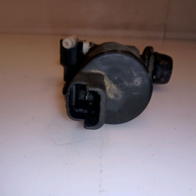 Pompe lave-glace avant occasion RENAULT KANGOO II Phase 1 01-2008->03-2013 1.5 DCI 105ch 8200194414 3