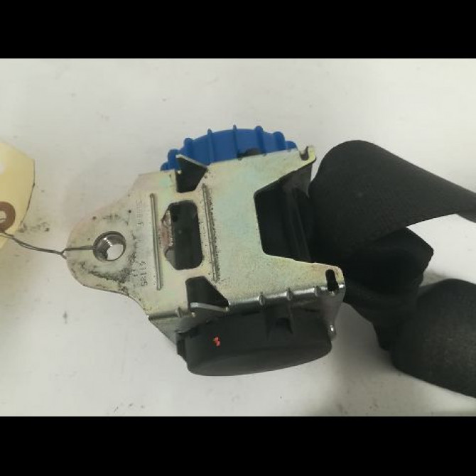 Ceinture avant gauche occasion FORD FIESTA V Phase 2 10-2005->10-2008 1.4 TDCI 1440581 3