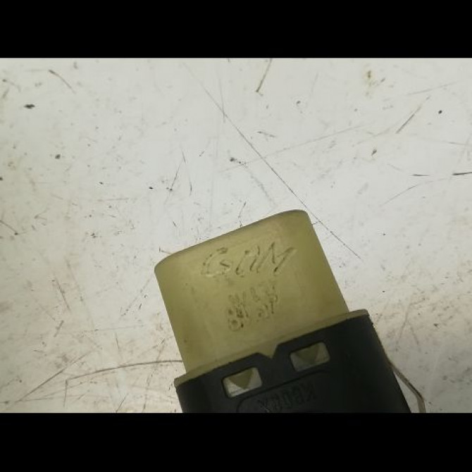 Commande lève-glace porte avant droite occasion FORD FOCUS I Phase 1 10-1998->09-2004 1.8 TDCI 100ch 3