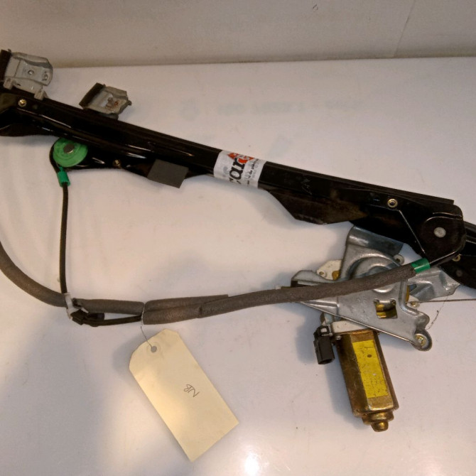 Mecanisme + moteur lève-glace avant droit occasion FORD FOCUS I Phase 1 CLIPPER 10-1998->12-2004 1.8 TDDi 90ch 1331612 2