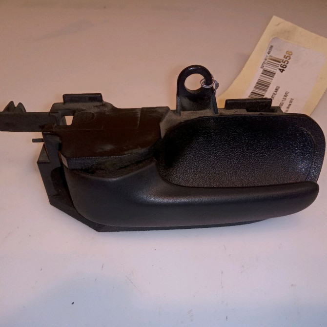 Poignee int porte arg occasion TOYOTA AYGO I Phase 1 04-1995->04-1999 1.0 VVTI 68ch 692060D060B3 1