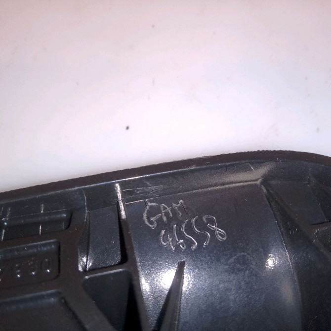 Poignee int porte avg occasion TOYOTA AYGO I Phase 1 04-1995->04-1999 1.0 VVTI 68ch 692060D060B3 3