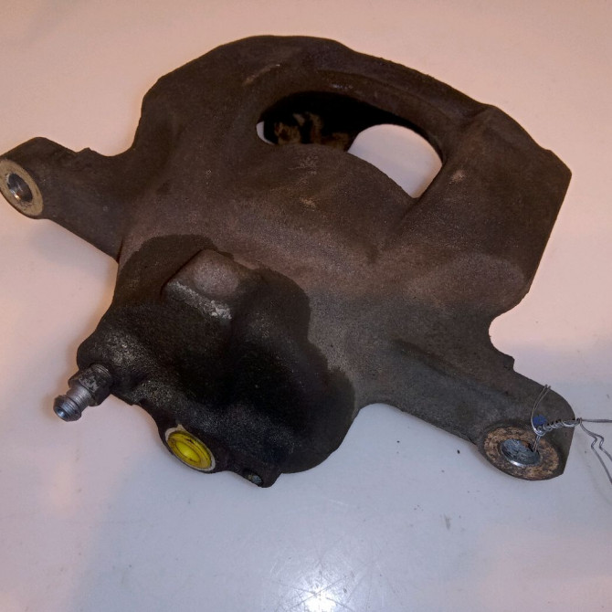 Etrier de frein avant gauche occasion TOYOTA AYGO I Phase 1 04-1995->04-1999 1.0 VVTI 68ch 477500H010 1