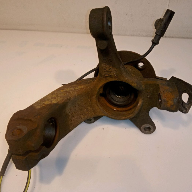 Moyeu avd occasion TOYOTA AYGO I Phase 1 04-1995->04-1999 1.0 VVTI 68ch 435110H010 2