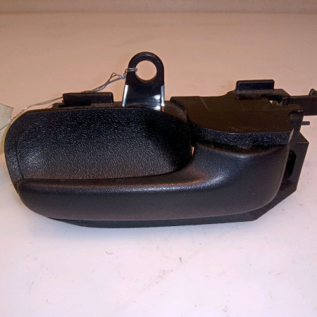 Poignee int porte avd occasion TOYOTA AYGO I Phase 1 04-1995->04-1999 1.0 VVTI 68ch 692050D060B3