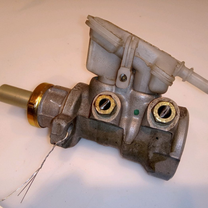 Maitre cylindre occasion FORD FOCUS I Phase 1 10-1998->09-2004 1.8 TDDI 90ch 1134816 2