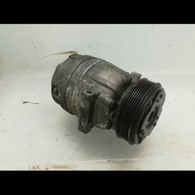 Compresseur air conditionne occasion RENAULT SCENIC I Phase 2 08-1999->06-2003 1.9dCi Pack Clim 926005849R 1