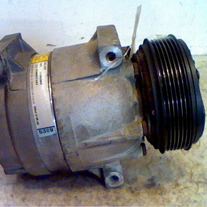 Compresseur air conditionne occasion RENAULT MEGANE I Phase 2 03-1999->06-2003 1.9 DCI 926005849R 2