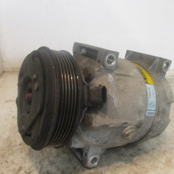 Compresseur air conditionne occasion RENAULT MEGANE I Phase 1 11-1995->03-1999 926005849R 1