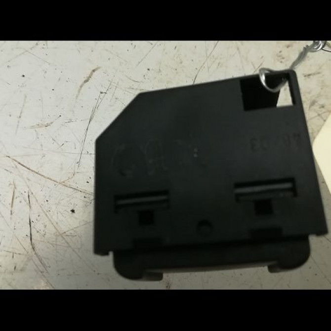 Commande leve-glace porte arrière gauche occasion VOLKSWAGEN PASSAT IV Phase 2 10-2000->03-2005 1.9 TDI 100ch 3B0959855B01C 3