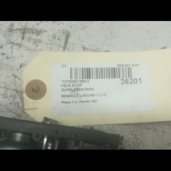 Feux stop supplementaire occasion RENAULT LAGUNA I Phase 1 01-1994->04-1998 2.2 D 7700847097 2