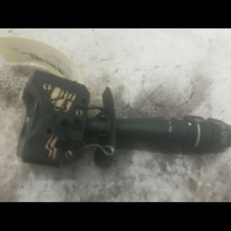 Commande essuie glace occasion RENAULT SCENIC I Phase 2 08-1999->06-2003 1.9 DCI 100ch 7701047256