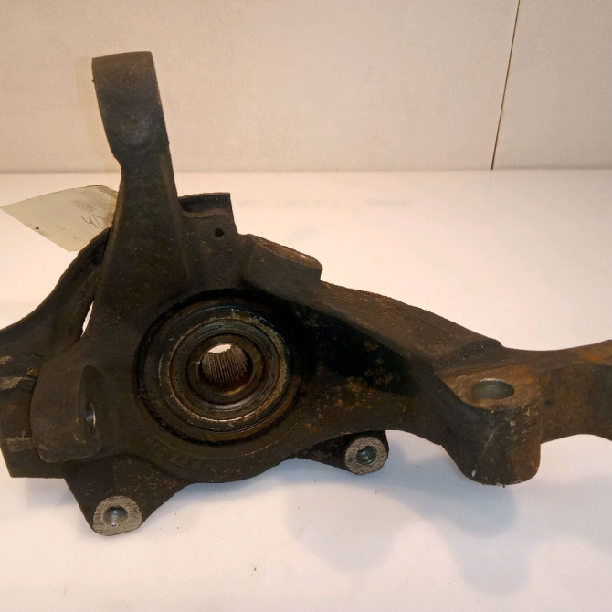 Moyeu avg occasion RENAULT SAFRANE Phase 2 09-1996->08-2000 2.2 DT 8200052170 2