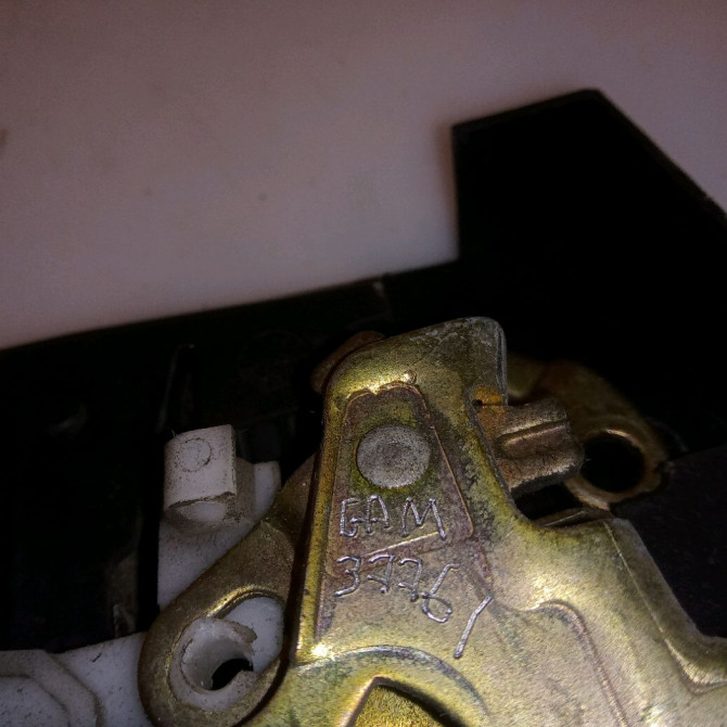 Serrure porte ard occasion RENAULT SAFRANE Phase 2 09-1996->08-2000 2.2 DT 7701036105 3