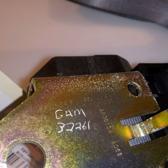 Ceinture arrière gauche occasion RENAULT SAFRANE Phase 2 09-1996->08-2000 2.2 DT 7700422283 3