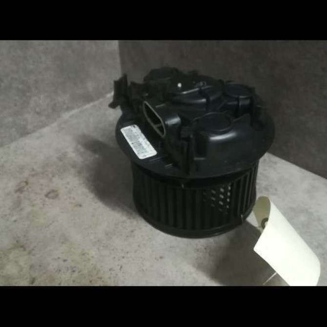 Ventilateur de chauffage occasion DACIA SANDERO I Phase 1 06-2008->10-2012 1.4 MPI 75ch 6001547691 1