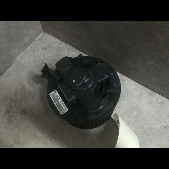 Ventilateur de chauffage occasion DACIA SANDERO I Phase 1 06-2008->10-2012 1.4 MPI 75ch 6001547691 2