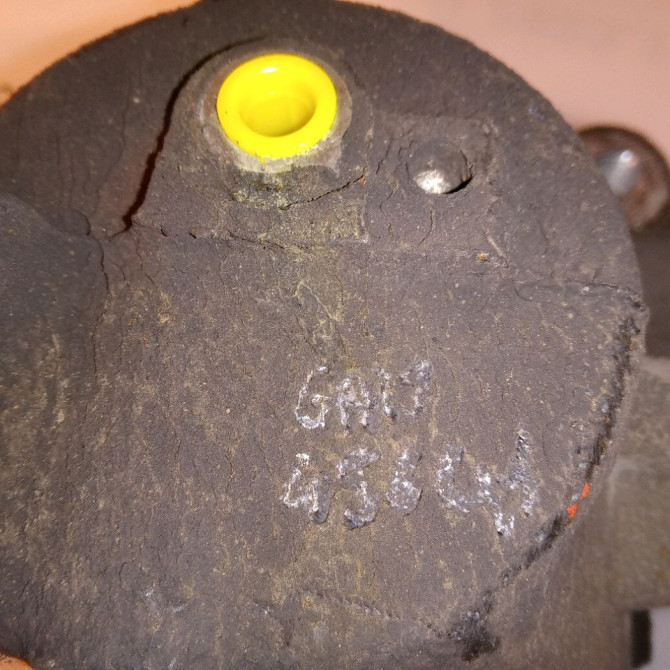 Etrier de frein avant droit occasion TOYOTA AVENSIS II phase 1 05-2003->08-2006 115 D-4D 4773005060 4