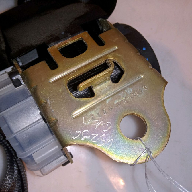 Ceinture arrière droite occasion VOLKSWAGEN GOLF IV GOLF IV Phase 1 1998-01-01->2005-06-30 1.9 TDI 130ch 1J6857806FHCP 3