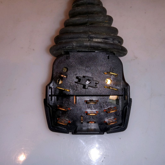 Commande essuie glace occasion SKODA FELICIA 3