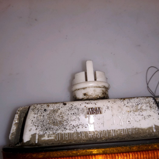 Répétiteur aile droite occasion SKODA FELICIA 3