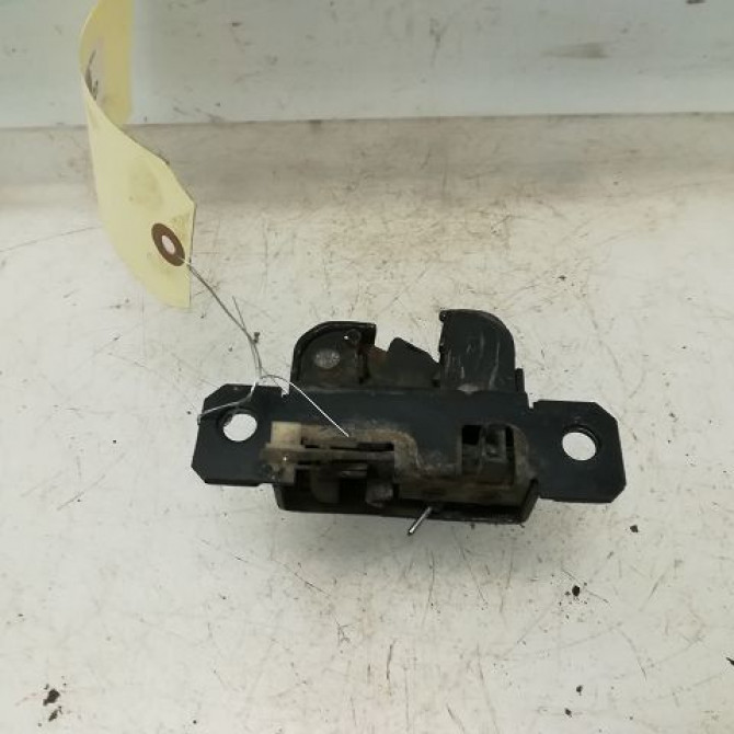 Serrure hayon occasion VOLKSWAGEN GOLF IV GOLF IV Phase 1 1998-01-01->2005-06-30 1.9 TDI 90ch 1J6827505CB41 1