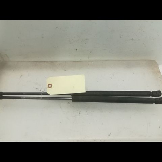 Verin droit hayon occasion VOLKSWAGEN GOLF IV GOLF IV Phase 1 1998-01-01->2005-06-30 1.9 TDI 100ch 1J6827550E 1