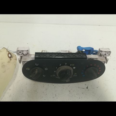 Commande de chauffage occasion DACIA SANDERO I Phase 1 06-2008->10-2012 1.5 DCI 70ch 6001551698